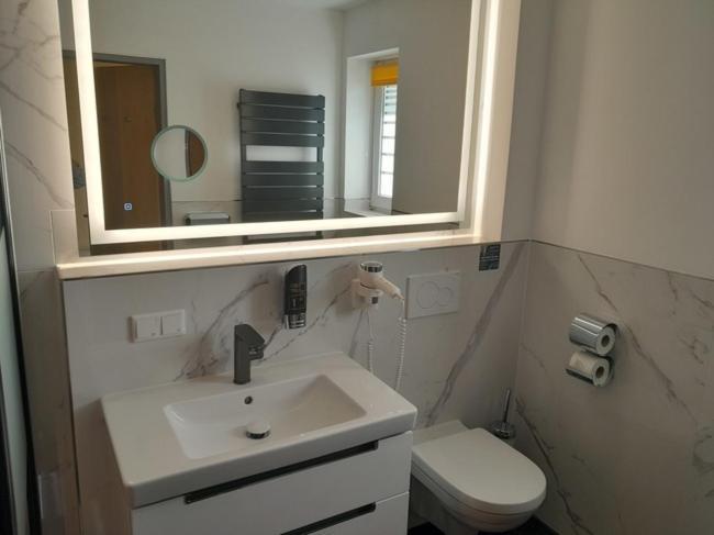 Mueritz-Strandhotel Röbel Dış mekan fotoğraf