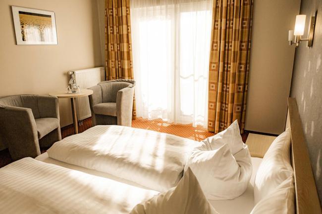 Mueritz-Strandhotel Röbel Dış mekan fotoğraf