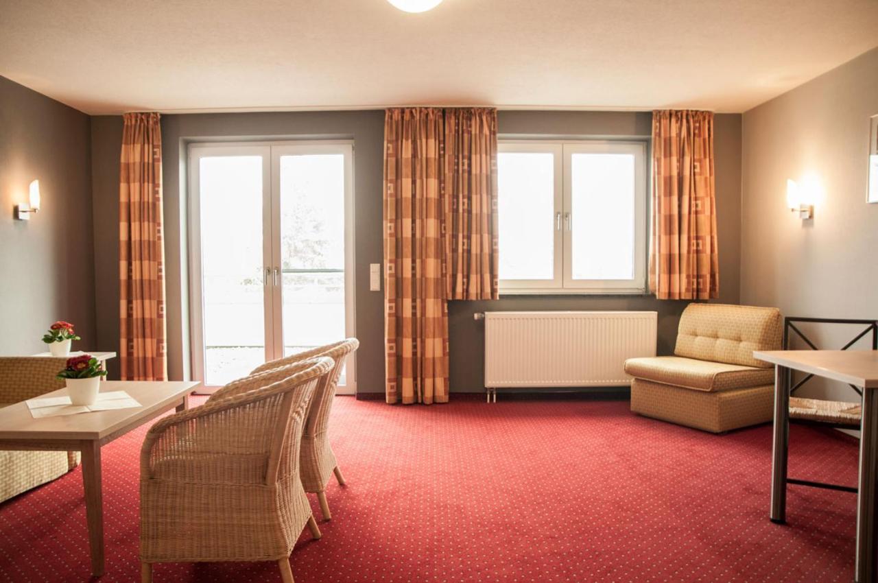 Mueritz-Strandhotel Röbel Dış mekan fotoğraf